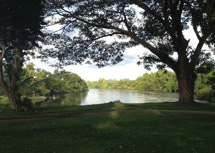 Island Resort River Kwai By October